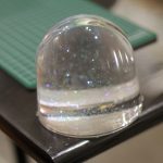 新品のスノードーム