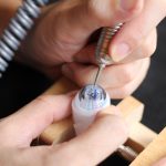 リューターでハンコを削ります