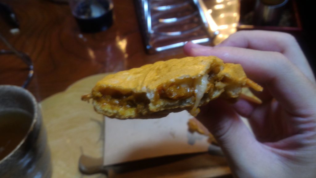 断面はとろーりカレー！