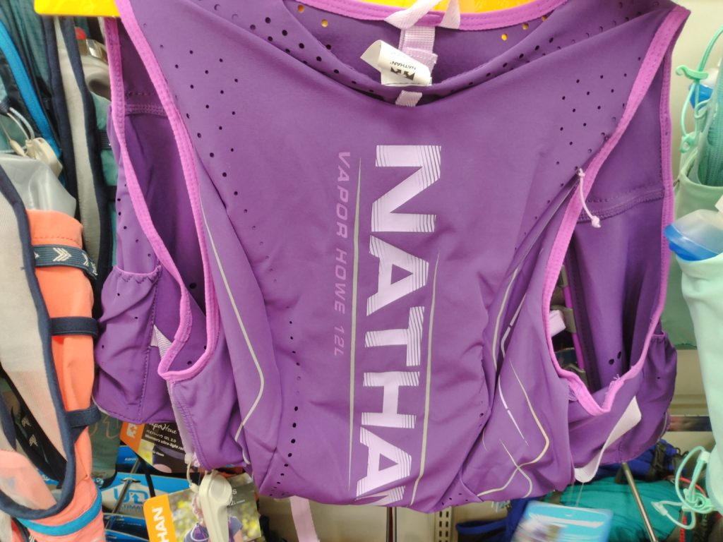 ランニングバッグはとにかく軽い