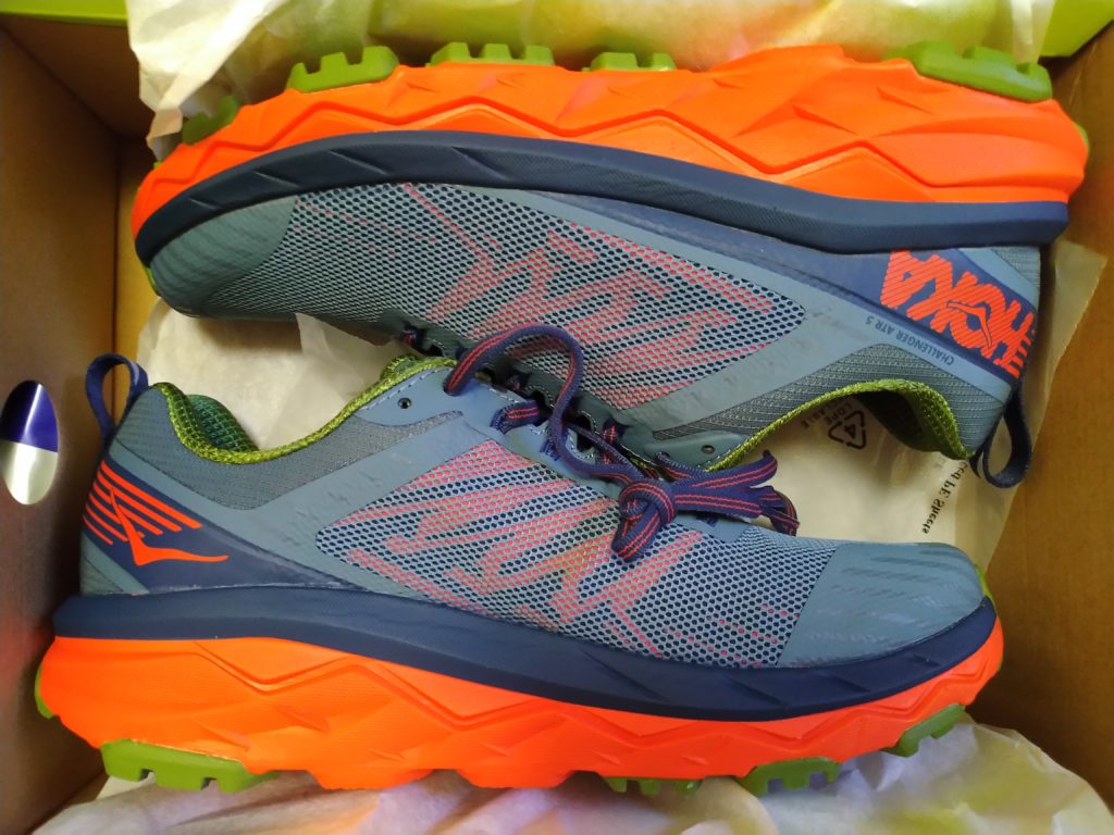 ホカオネオネ チャレンジャーATR5