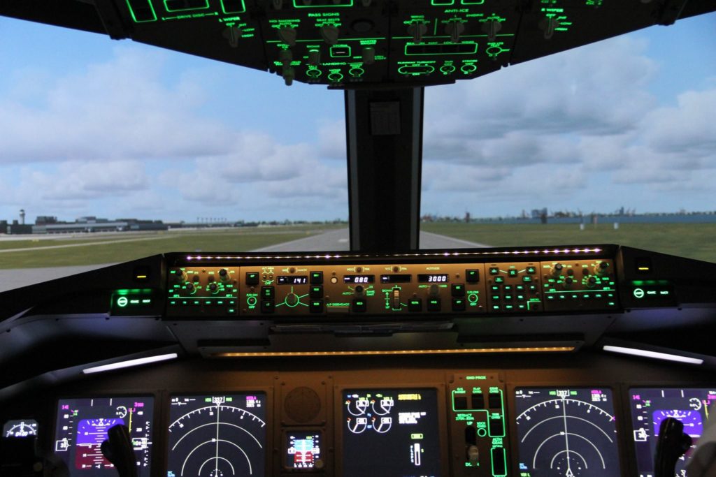 SKY ART JAPAN　フライトシミュレーター