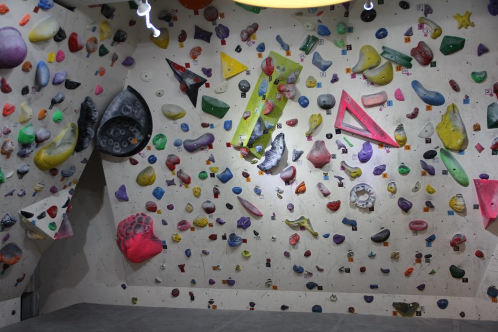 新宿ボルダリング・クライミングジム BOULCOM