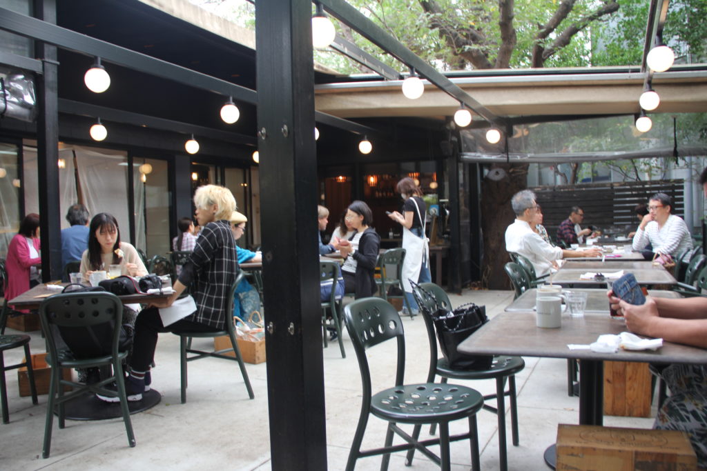 GARDEN HOUSEのテラス席